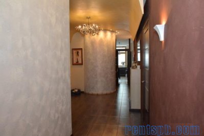 Продам квартиру     
4-к квартира  155 м²  на 4 этаже  12-этажного кирпичного дома