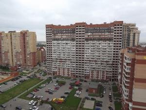 near metro Zvezdnaya  for 1-4 person - 25 -40 dollar/day