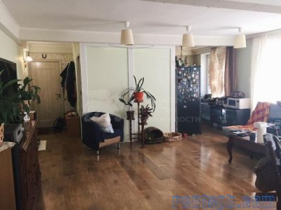 Продам квартиру     
4-к квартира  93 м²  на 1 этаже  5-этажного панельного дома