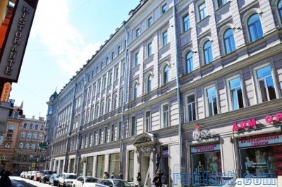 Сдам комнату  посуточно     
Комната 20 м²  в многокомнатной квартире  на 4 этаже  6-этажного кирпич...