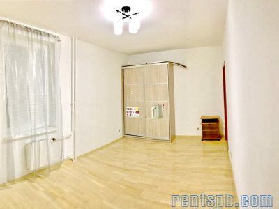 Сдаётся 2-х комнатная квартира с евро ремонтом у метро Звездная