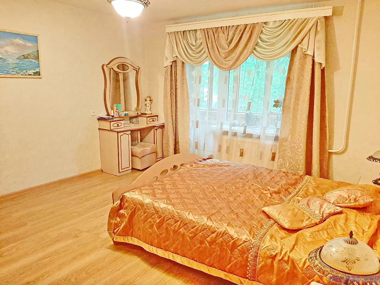 Продажа  г. Пушкин Бульвар Алексея  Толстого 34 кирпичный дом на 1 эт.