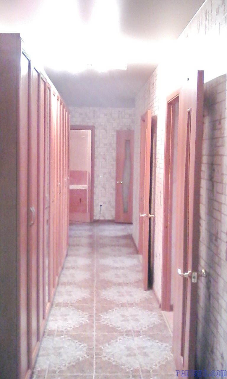 Сдаю квартиру из 3 комнат ул. Типанова дом 38 у метро Московская