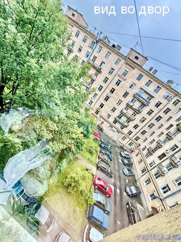 Продается комната  Бабушкина 42 к 2  у метро  Ломоносовская  /18.0 м²