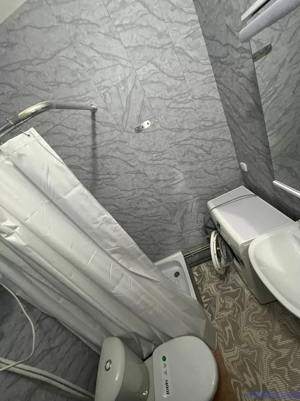 сдам студию у метро Электросила ул. Варшавская 19 к. 2