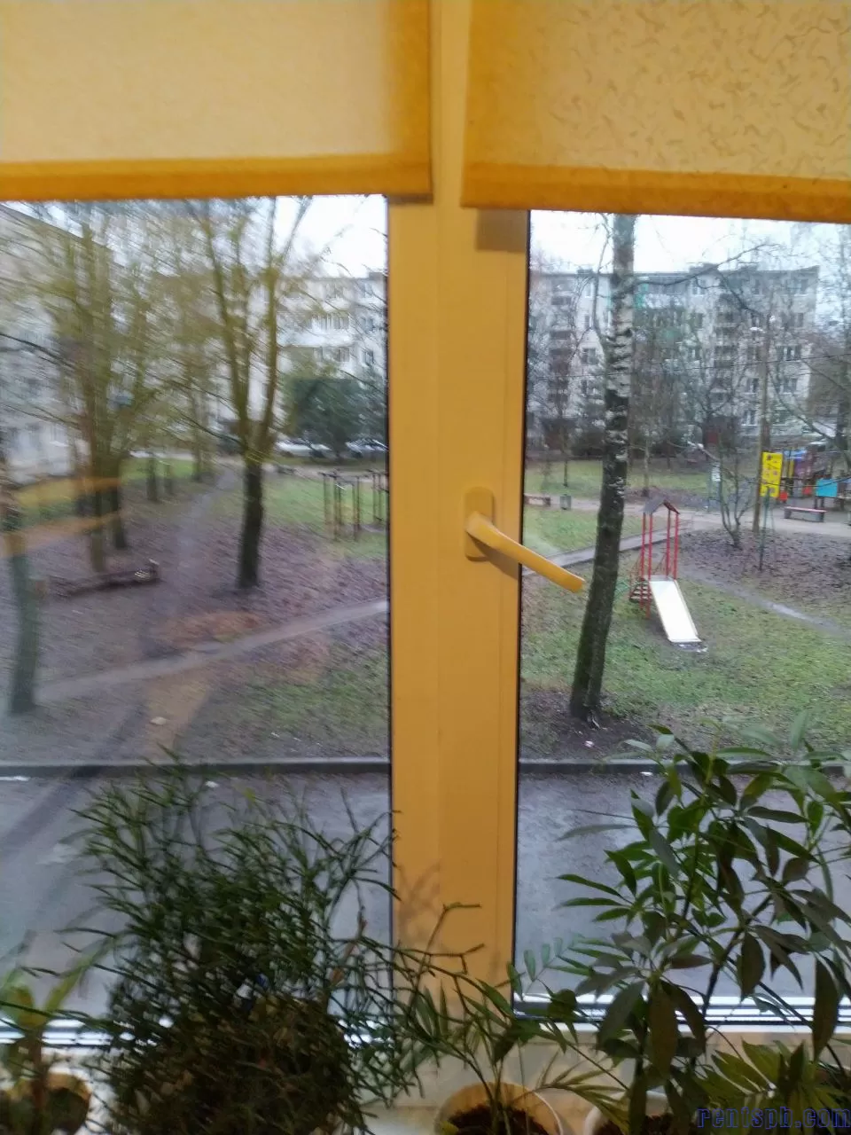 Продам двухкомнатную квартиру в поселке Новый Свет