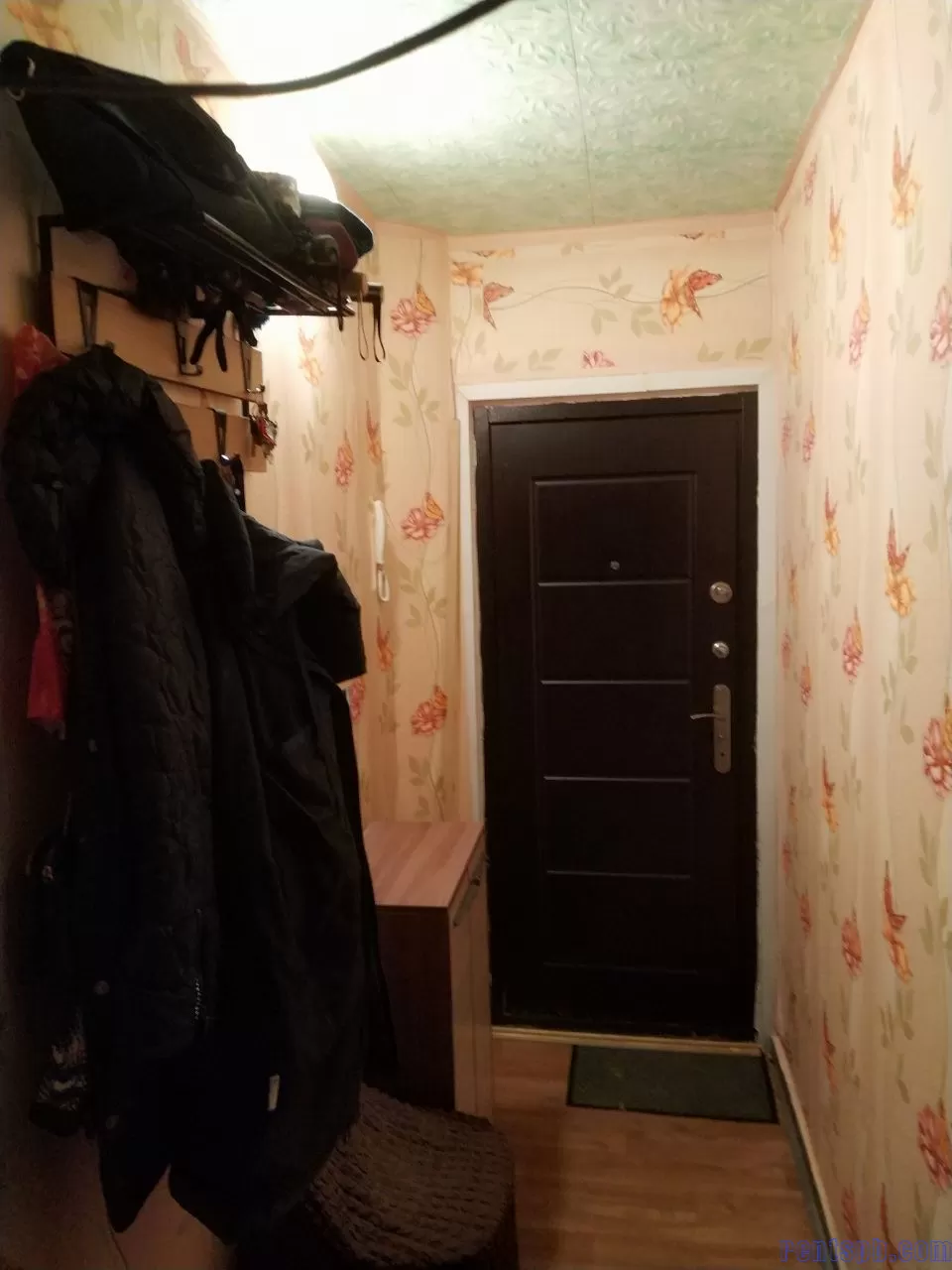 Продам двухкомнатную квартиру в поселке Новый Свет