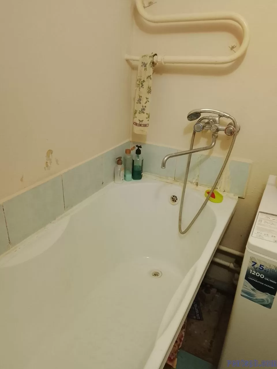 Продам двухкомнатную квартиру в поселке Новый Свет