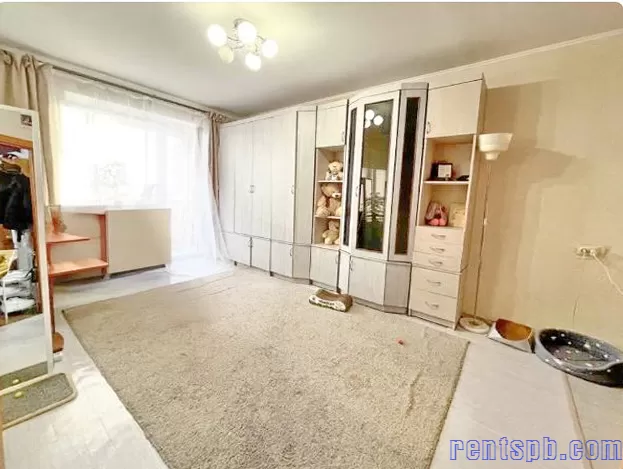 Продам квартиру в кирпичном доме Поэтический бульвар 8