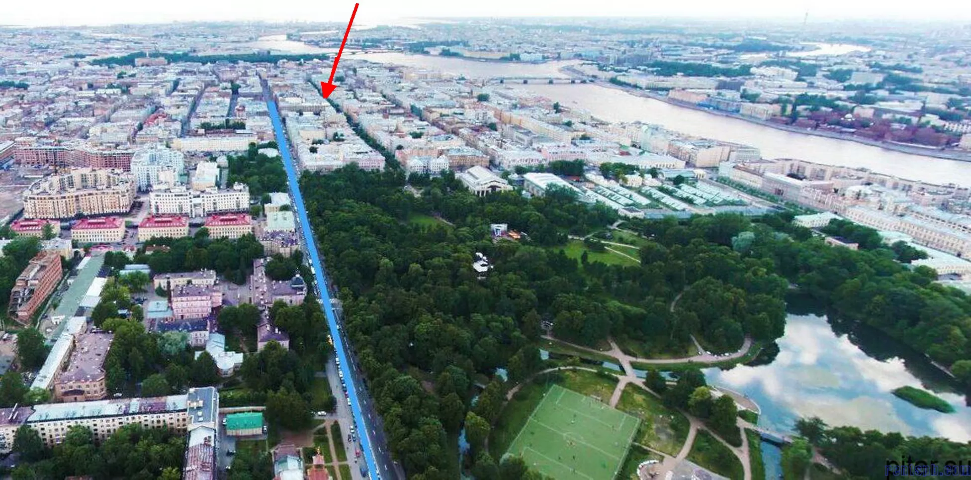 сдам у метро  в СПБ  пр-т  Чернышевского 17