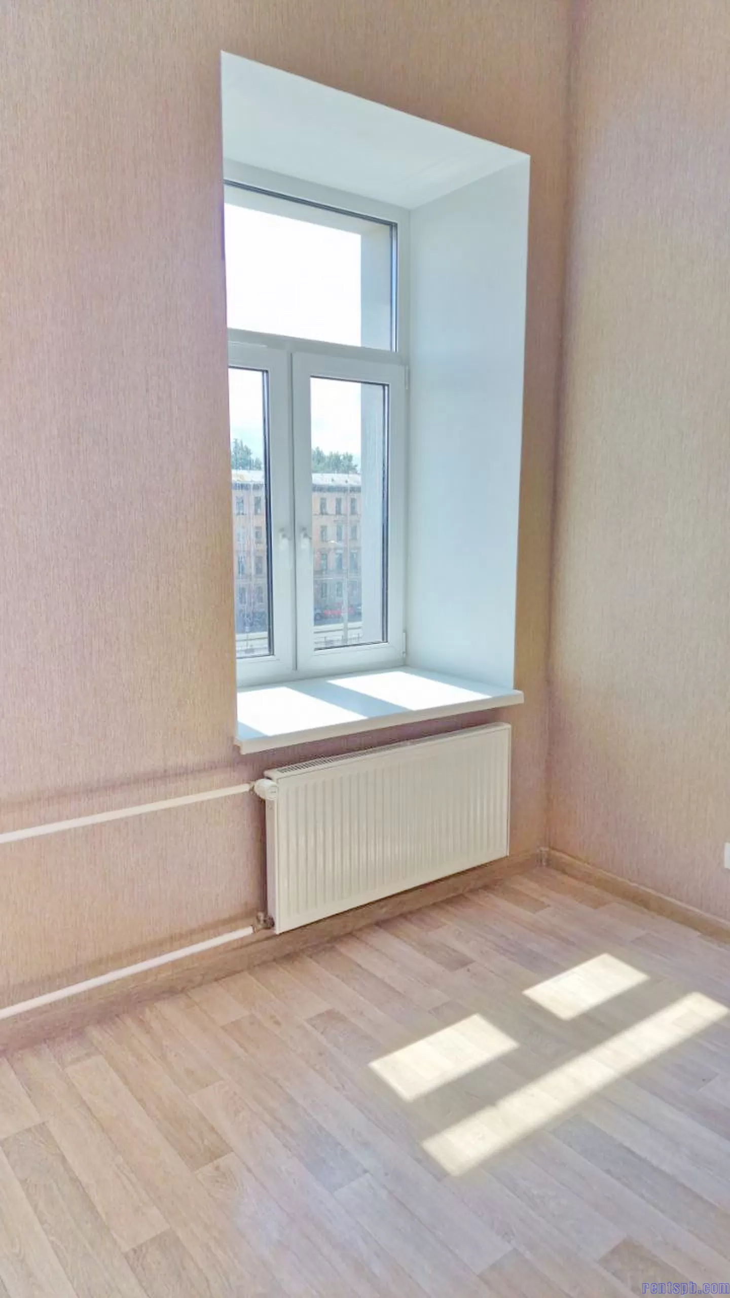 Старопетергофский проспект  д.14 Вид вода, в квартире все новое!