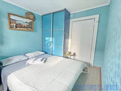 продам квартиру во дворе метро Елизаровская  ул. Ольминского 14