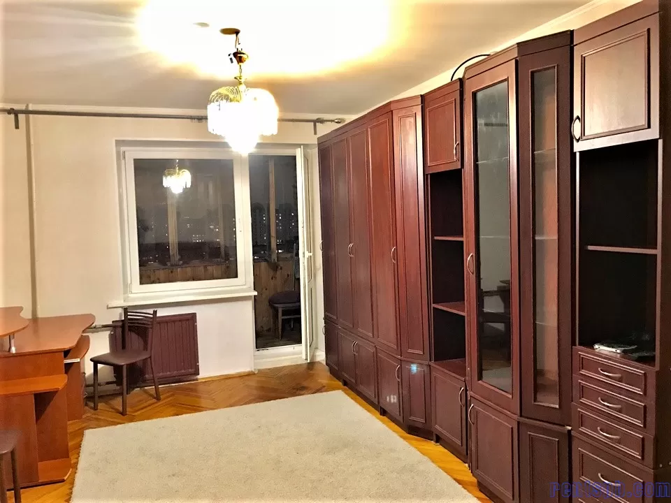 Продам квартиру в кирпичном доме Поэтический бульвар 8